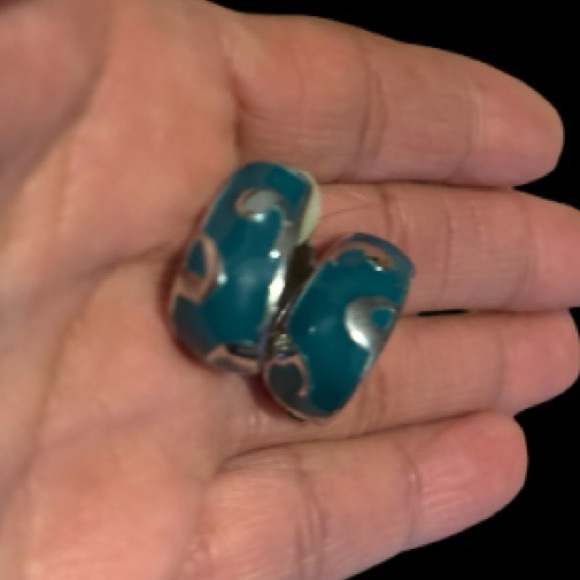 2/$30 Vintage Enamel Clip- on Earrings - Picture 6 of 11